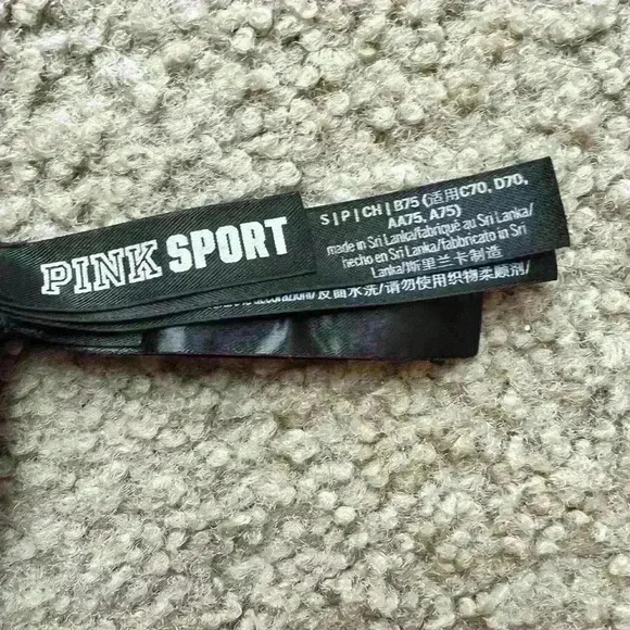 PINK Victorias Secret Active Ultimate Lightly Lined Sports Bra - Picture 4 of 5